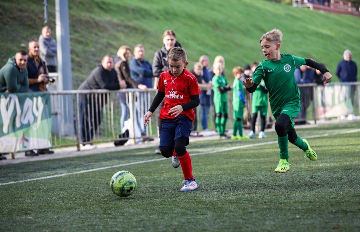 Ismeretlen csapatokkal találkoztak