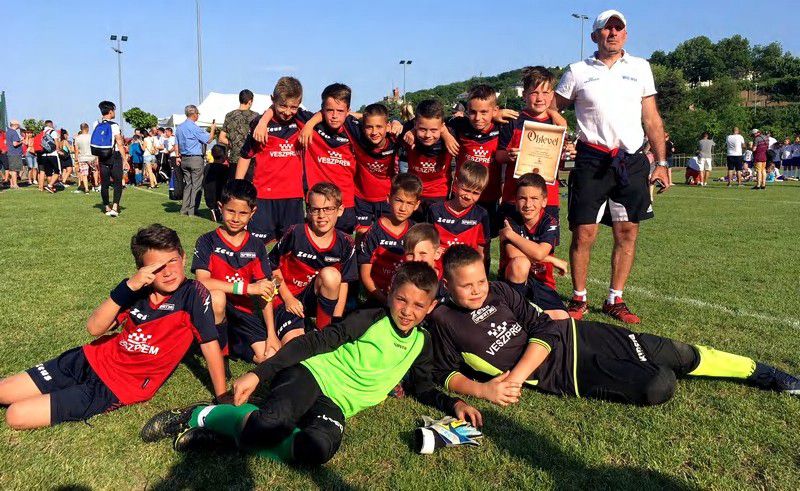 Jól szerepelt a VFC USE 2008-as (U-10) korosztálya a Machos Ferenc Emléktornán.
